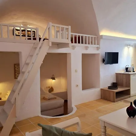 Mardanza Krokos Imerovigli (Santorini)