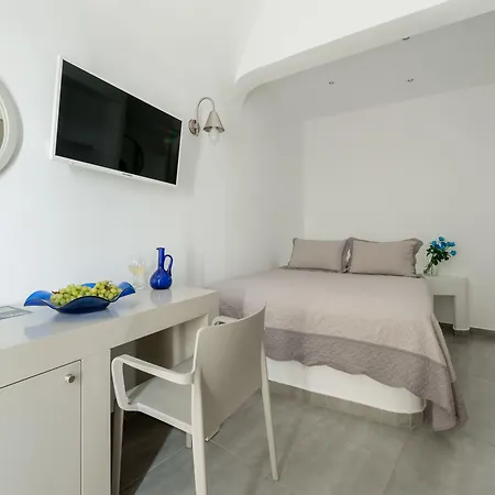 Mardanza Krokos Hotel apartamentowy 4*