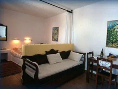Apart Otel Mardanza Krokos Imerovigli (Santorini)
