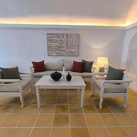 公寓式酒店 Mardanza Krokos 4*