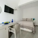Mardanza Krokos Lägenhetshotell 4*
